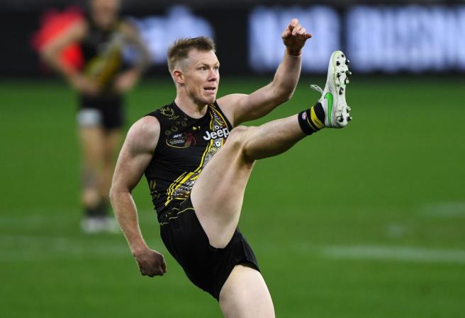 Riewoldt helps punter turn $50 into $293k with heart-stopping multi finale