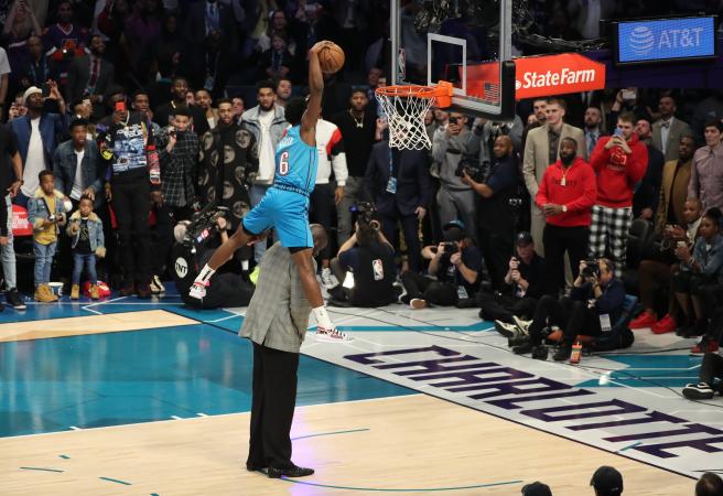 Every dunk from this year's NBA Dunk Contest