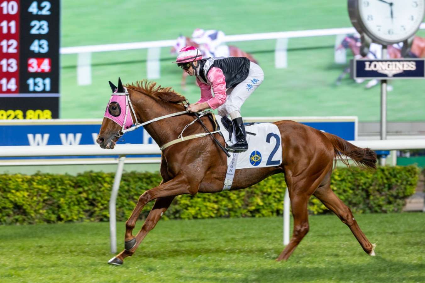 Zac Purton breaks Douglas Whyte's prizemoney record ahead of LONGINES IJC defence - Vimarsana News